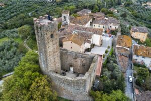 Larciano_-_castello_di_Larciano Hassk80 - squalificata per firma e non liberata Wiki loves monuments toscana